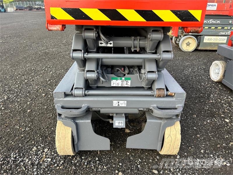 SkyJack SJlll3219 Electric Scissor Lift Škaraste platforme
