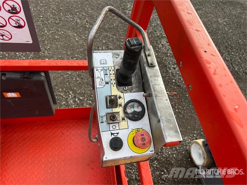 SkyJack SJlll3219 Electric Electric Scissor Lift رافعات مقصية الشكل