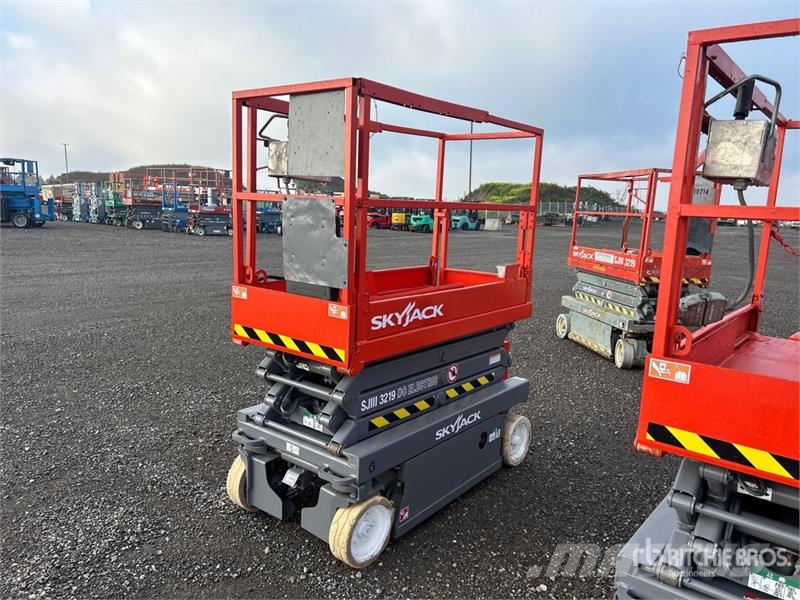 SkyJack SJlll3219 Electric Scissor Lift Škaraste platforme