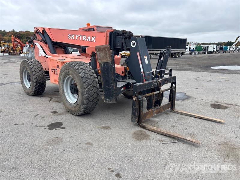SkyTrak 10054 Teleszkópos rakodók