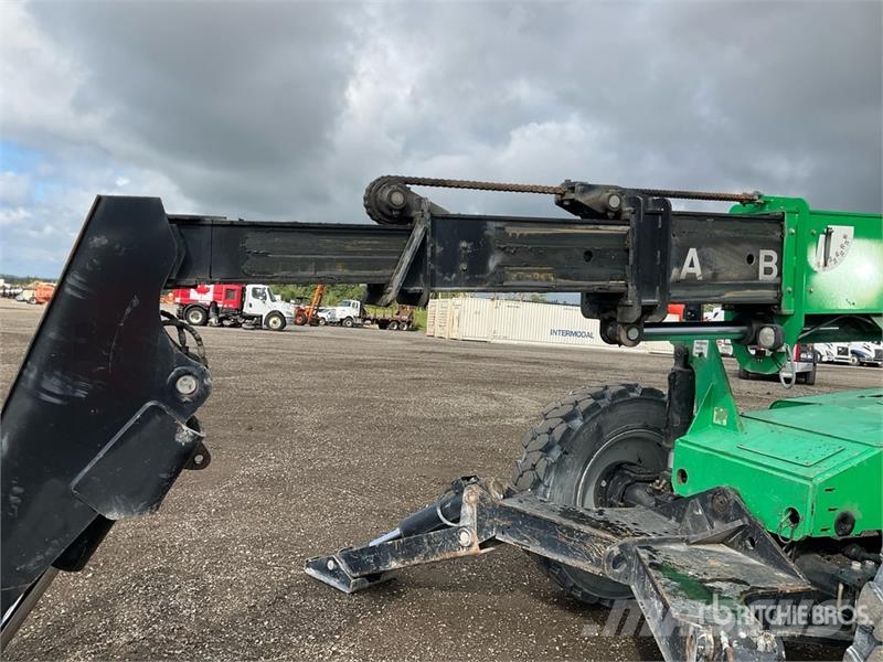 SkyTrak 10054 Telescopic handlers