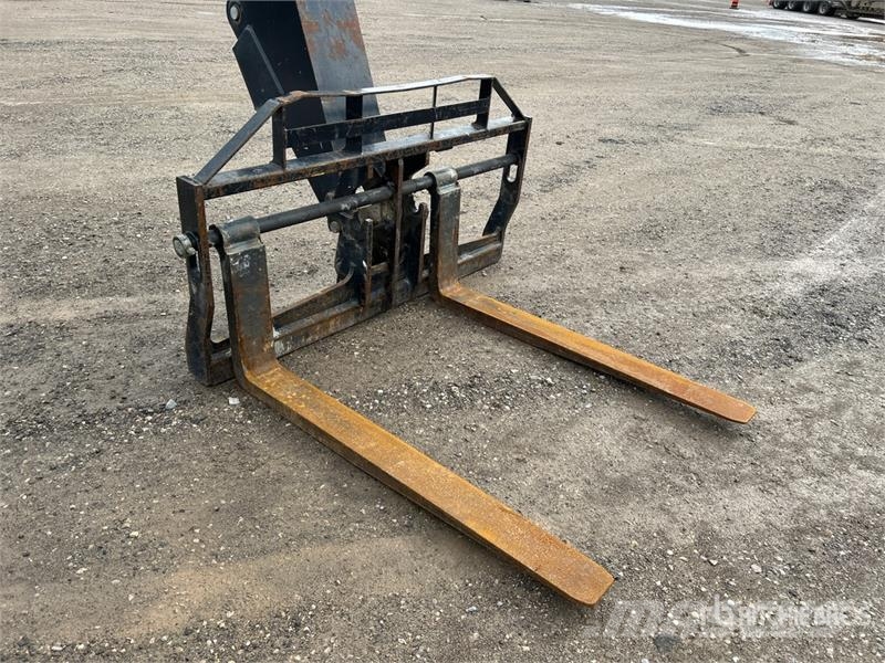 SkyTrak 10054 Teleskoplader