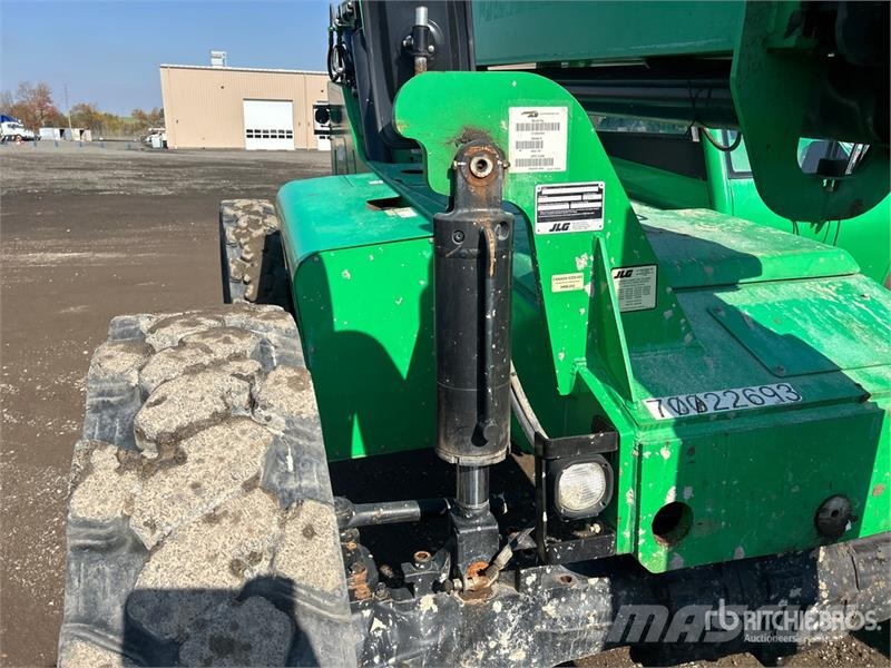 SkyTrak 8042 Teleskopik yükleyiciler