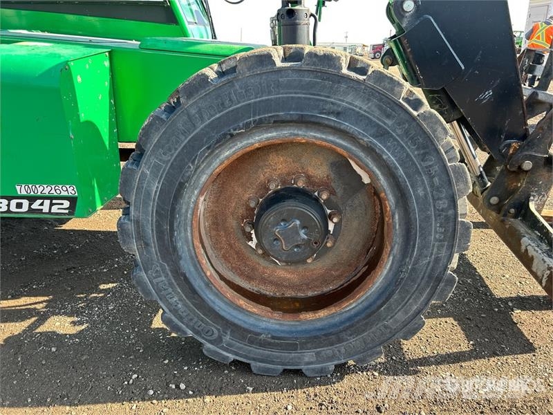 SkyTrak 8042 Teleskopik yükleyiciler