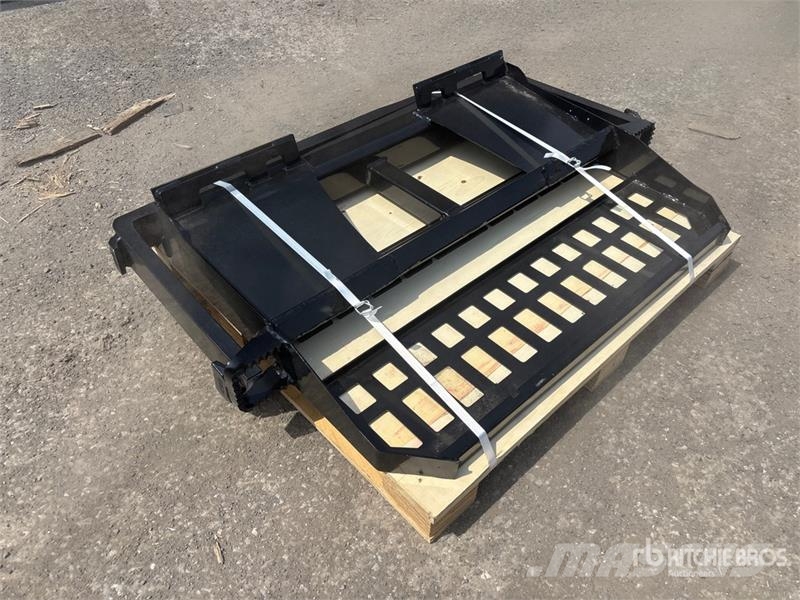 Skyway WSSBF-1150 45 in Skid Steer Forks (Unused) フォーク