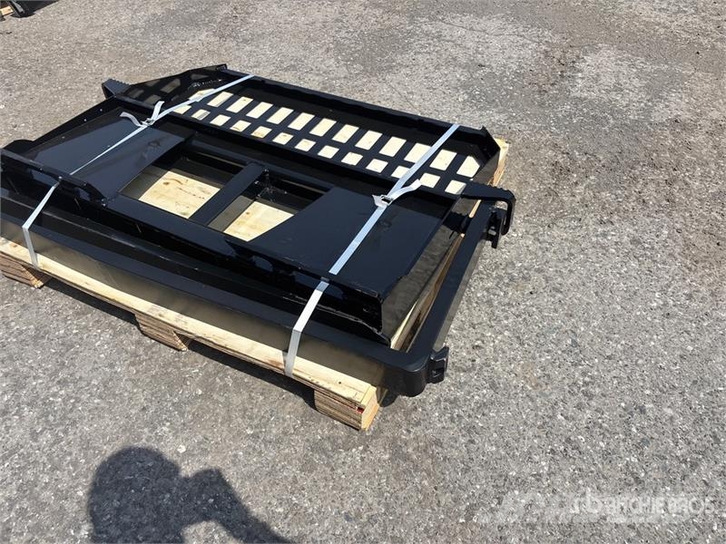 Skyway WSSBF-1150 45 in Skid Steer Forks (Unused) フォーク