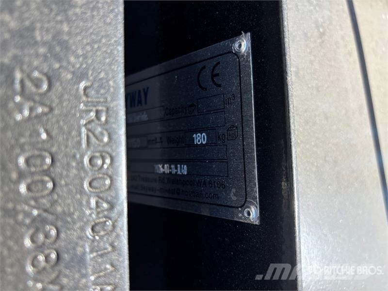 Skyway WSSBF-1150 45 in Skid Steer Forks (Unused) Pallgafflar