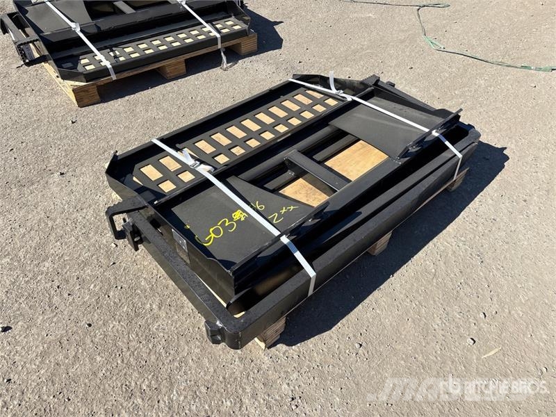 Skyway WSSBF-1150 45 in Skid Steer Forks (Unused) Pallgafflar