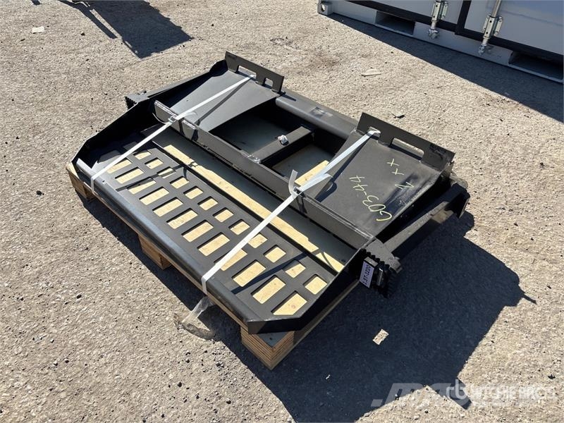 Skyway WSSBF-1150 45 in Skid Steer Forks (Unused) Pallgafflar