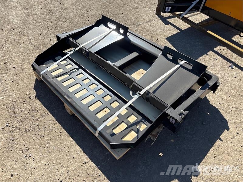 Skyway WSSBF-1150 45 in Skid Steer Forks (Unused) Pallgafflar