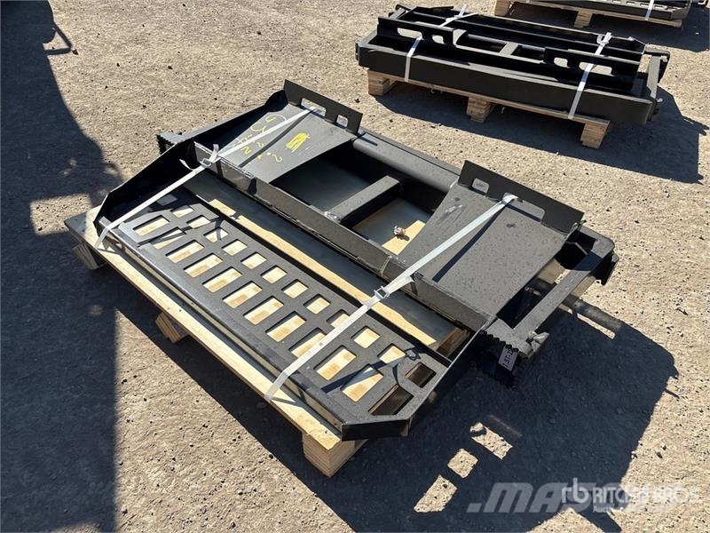 Skyway WSSBF-1150 45 in Skid Steer Forks (Unused) Pallgafflar
