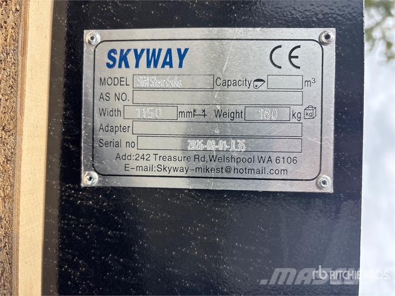 Skyway WSSBF-1150 45 in Skid Steer Forks (Unused) Vilice