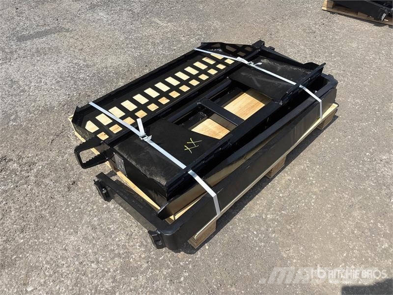 Skyway WSSBF-1150 45 in Skid Steer Forks (Unused) フォーク