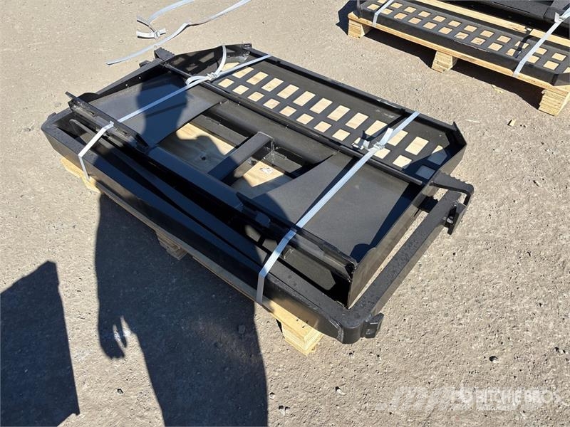 Skyway WSSBF-1150 45 in Skid Steer Forks (Unused) Pallgafflar