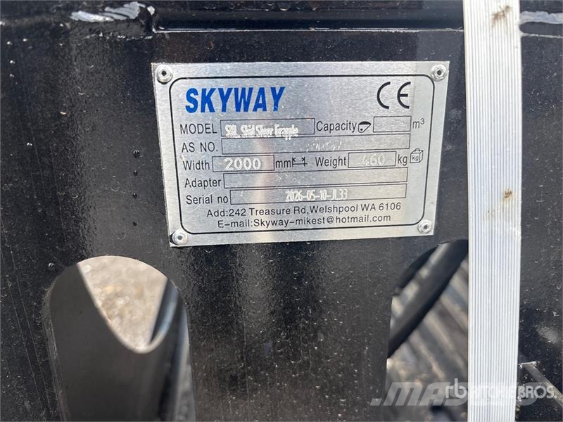 Skyway WSSEG-2100 82 in Skeleton Skid Steer Grappl Gribere