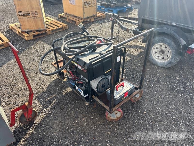Smooth Wave Master Mobile 8000 Watts Generator Set Dizel agregati