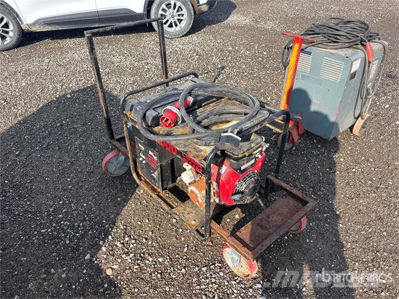 Smooth Wave Master Mobile 8000 Watts Generator Set Dizel agregati