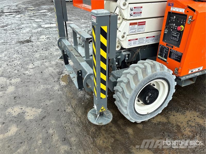 Snorkel S3370RT 4x4 Dual Fuel Scissor Lift Elevadores de tesoura