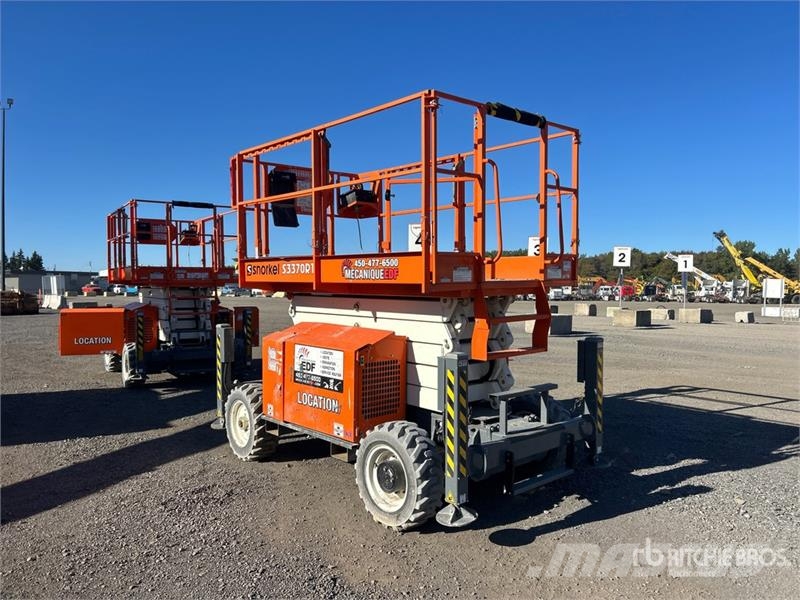 Snorkel S3370RT 4x4 Dual Fuel Scissor Lift Ollós emelők