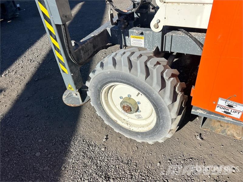 Snorkel S3370RT 4x4 Dual Fuel Scissor Lift Ollós emelők