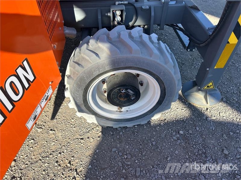 Snorkel S3370RT 4x4 Dual Fuel Scissor Lift Ollós emelők