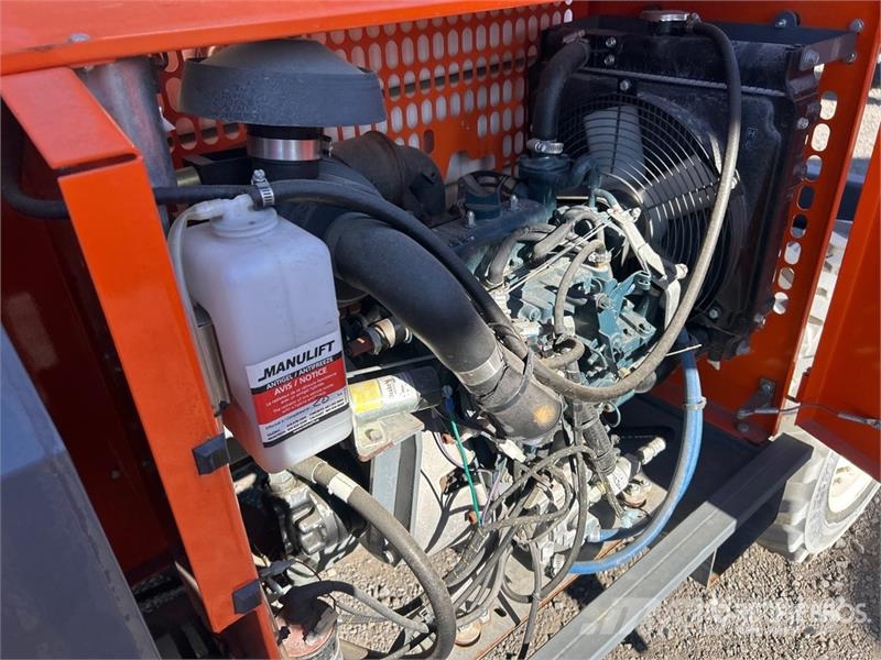 Snorkel S3370RT 4x4 Dual Fuel Scissor Lift Ollós emelők