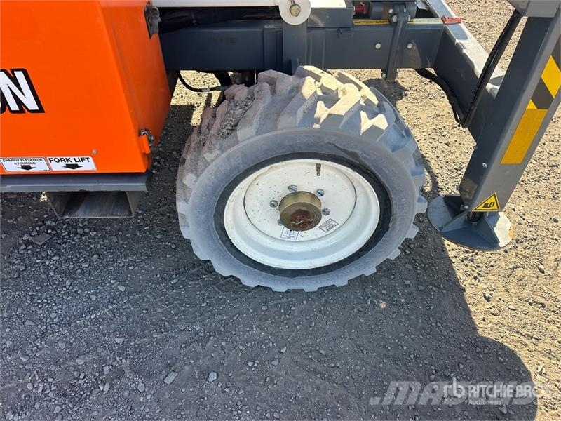 Snorkel S3370RT 4x4 Dual Fuel Scissor Lift Ollós emelők