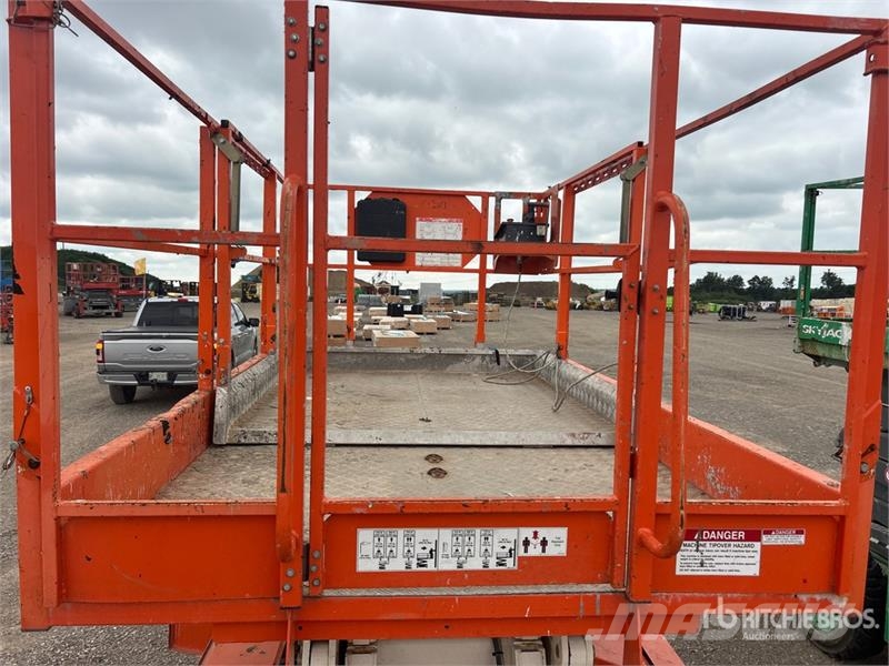 Snorkel S3970RT V7 4x4 Dual Fuel Scissor Lift (Inoperable) Käärtõstukid