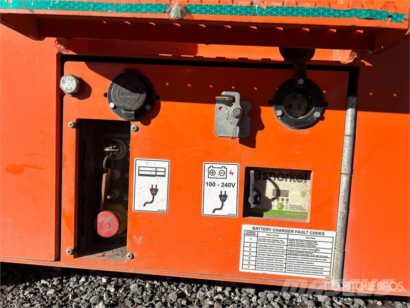 Snorkel S4740E Electric Scissor Lift رافعات مقصية الشكل