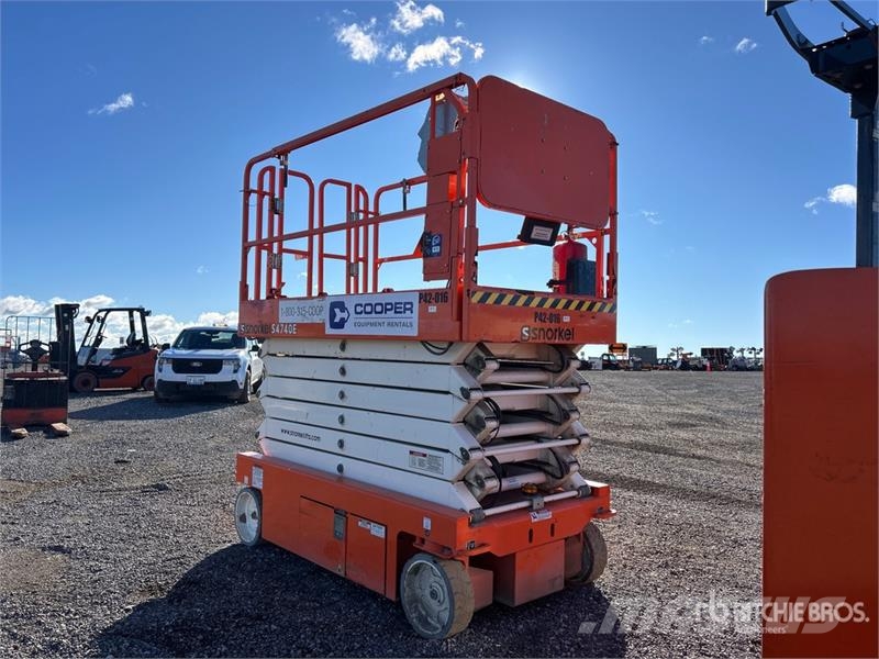 Snorkel S4740E Electric Scissor Lift رافعات مقصية الشكل