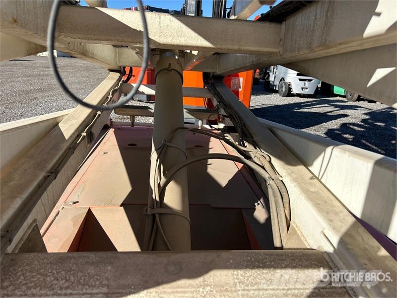Snorkel S4740E Electric Scissor Lift رافعات مقصية الشكل