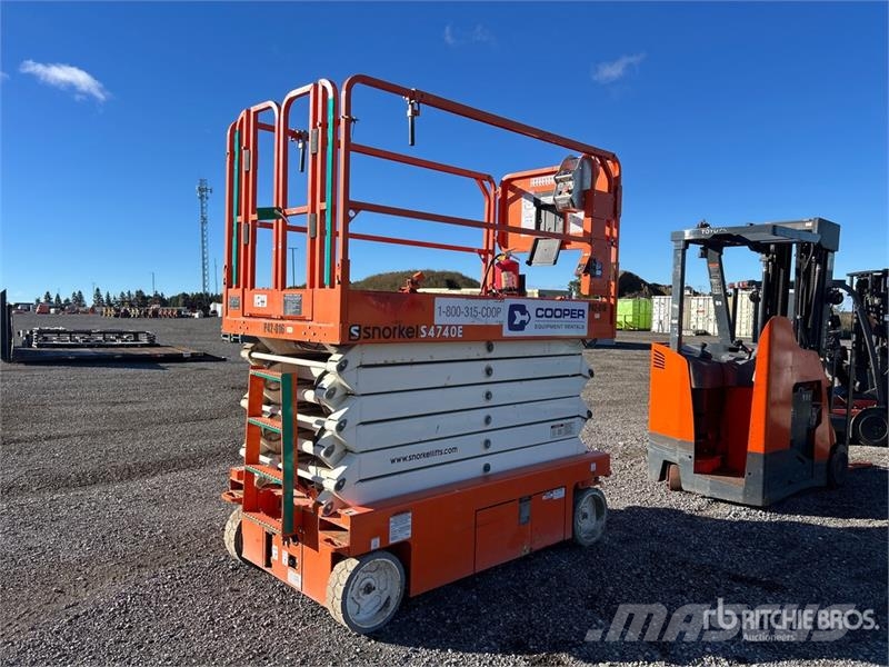 Snorkel S4740E Electric Scissor Lift رافعات مقصية الشكل