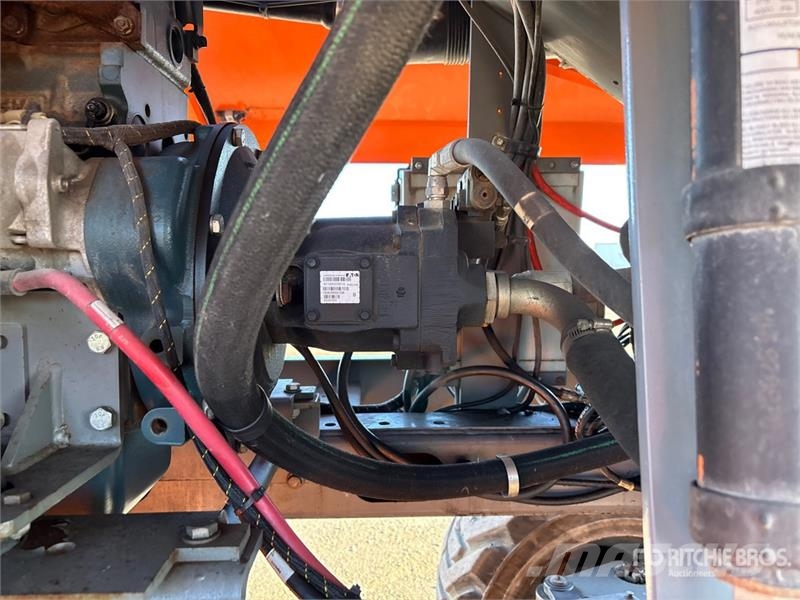 Snorkel TB-86J 4WD Diesel Telescopic Boom Lift Nacelles télescopiques
