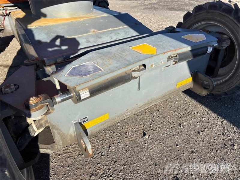 Snorkel TB-86J 4WD Diesel Telescopic Boom Lift Nacelles télescopiques