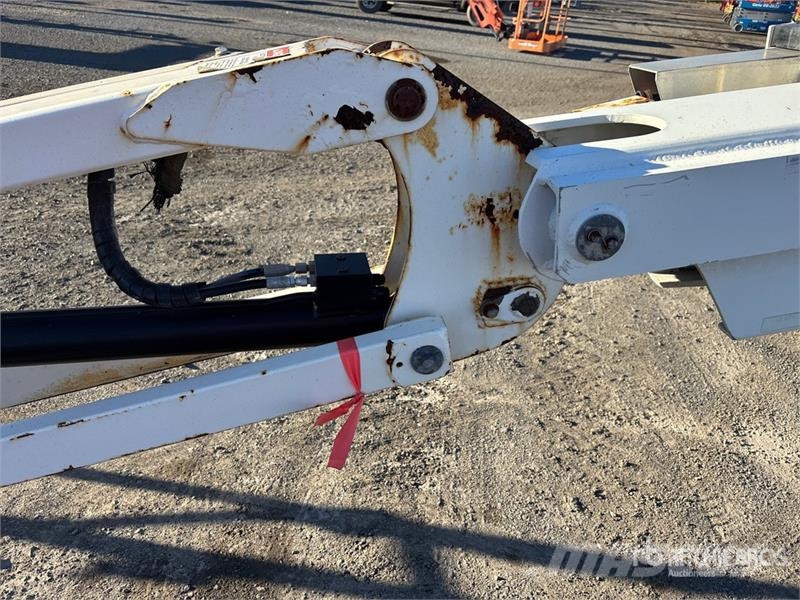 Snorkel TB-86J 4WD Diesel Telescopic Boom Lift Nacelles télescopiques