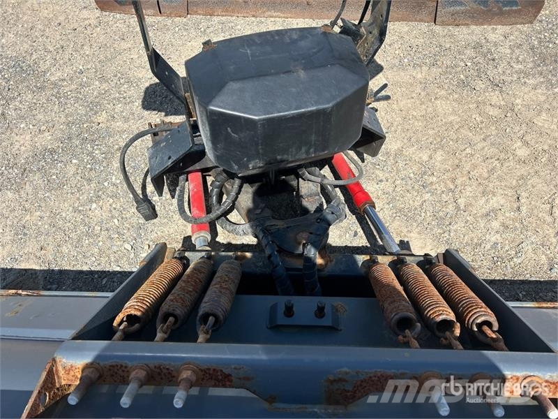 SnowEx 8611PP 8 ft 6 in Snow Plow حراثات ونصول الجليد