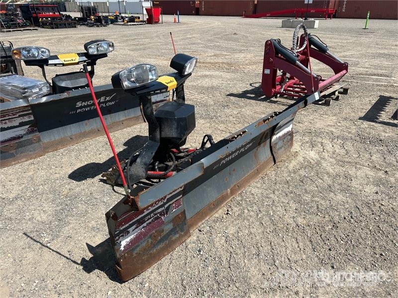 SnowEx 8611PP 8 ft 6 in Snow Plow حراثات ونصول الجليد