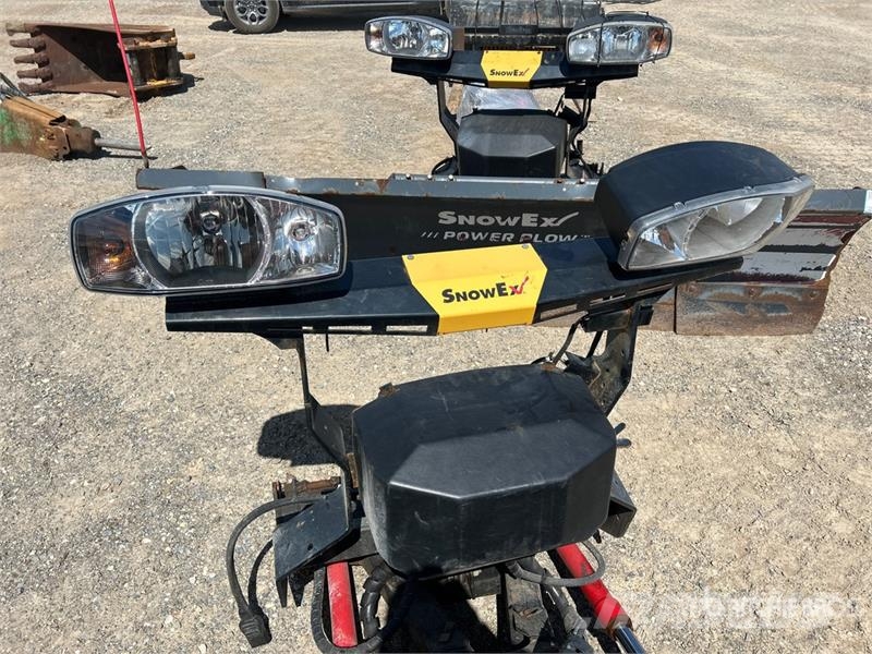 SnowEx 8611PP 8 ft 6 in Snow Plow حراثات ونصول الجليد