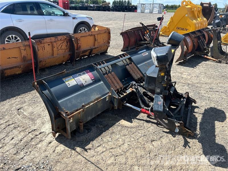 SnowEx 8611PP 8 ft 6 in Snow Plow حراثات ونصول الجليد