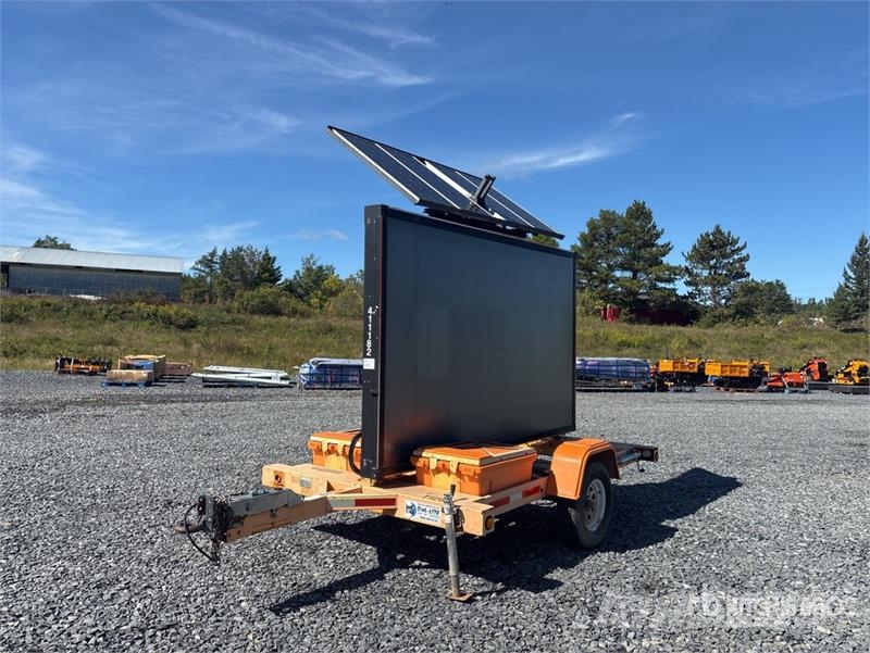 SOLAR TECH Silent Messenger Pozostały sprzęt drogowy