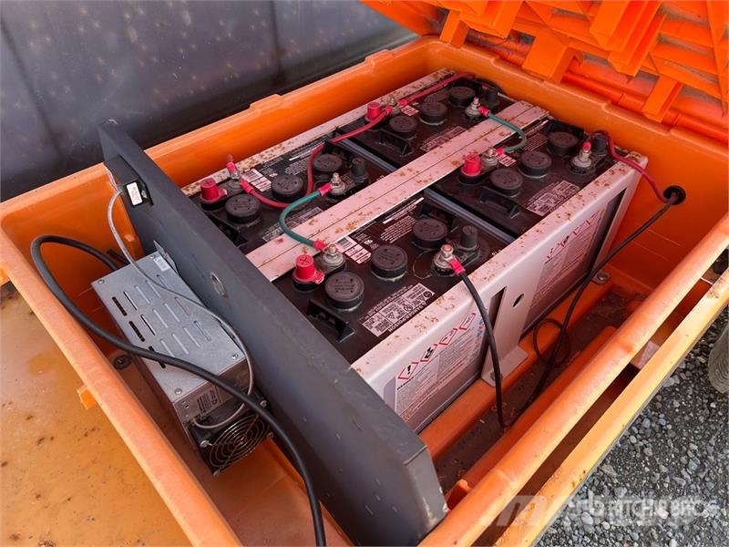 SOLAR TECH SM-MB-1548 Solar Message Board أخرى