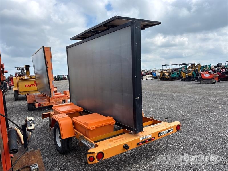 SOLAR TECH SM-MB-1548 Solar Message Board أخرى