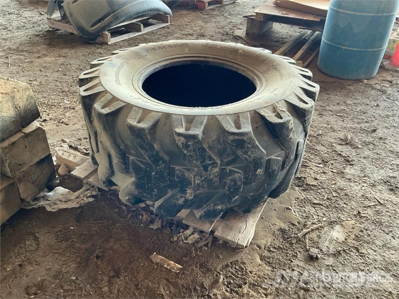 Solideal 19.5L-24 Backhoe Tire Egyéb alkatrészek