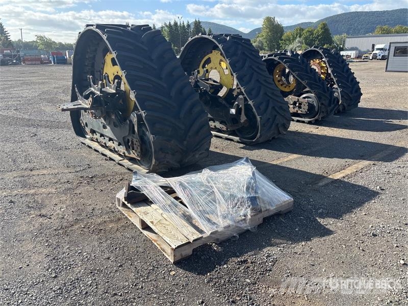 Soucy Tractor Rubber Track System - Fits John Deer Drugi deli