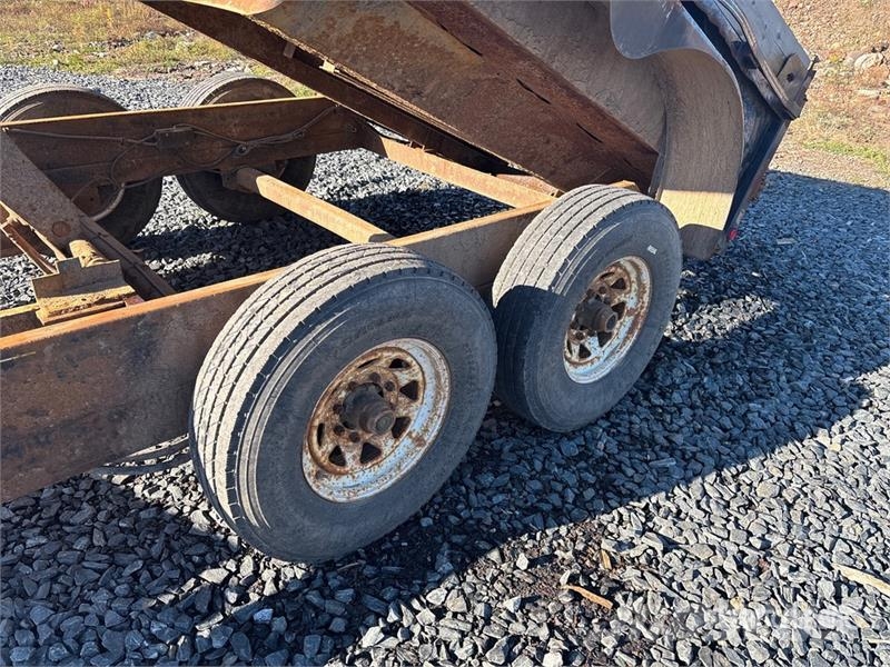 Southland 13 ft 7 in T/A Dump Utility Trailer مقطورات قلابة