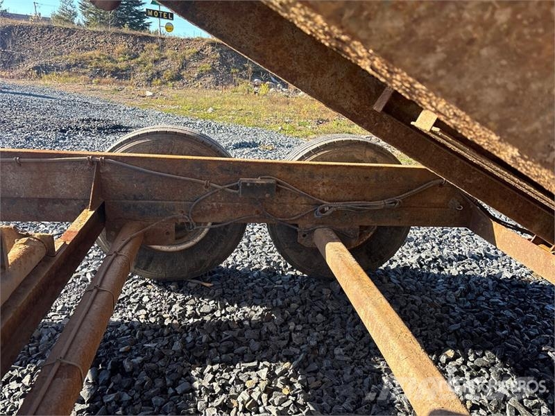  Southland 13 ft 7 in T/A Dump Utility Trailer مقطورات قلابة