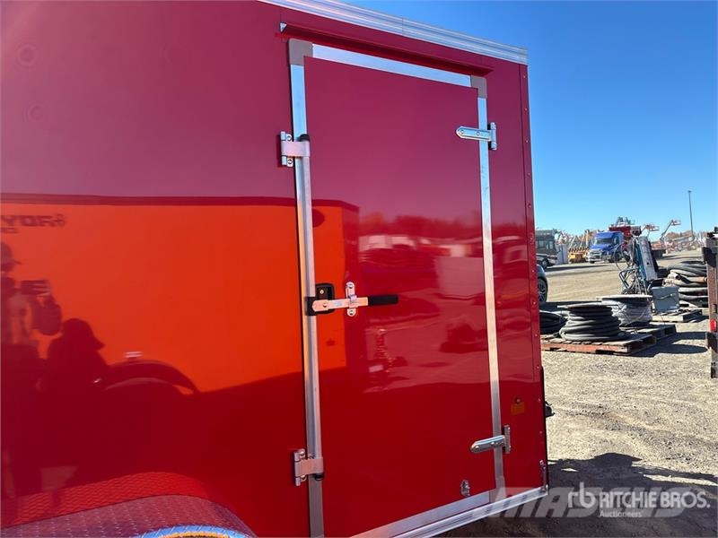  Southland LCHT35-614V-78 14 ft T/A Enclosed Traile Furgons