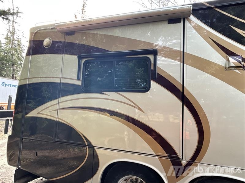 Spartan Travel Supreme Insignia Motor Home Casas rodantes