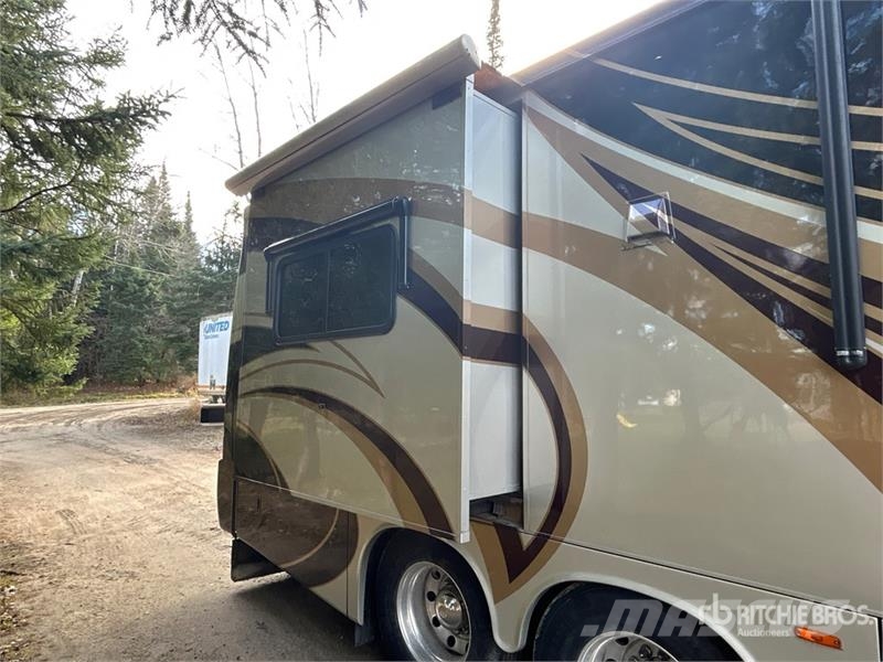 Spartan Travel Supreme Insignia Motor Home Casas rodantes