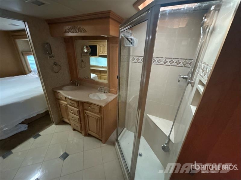 Spartan Travel Supreme Insignia Motor Home Casas rodantes